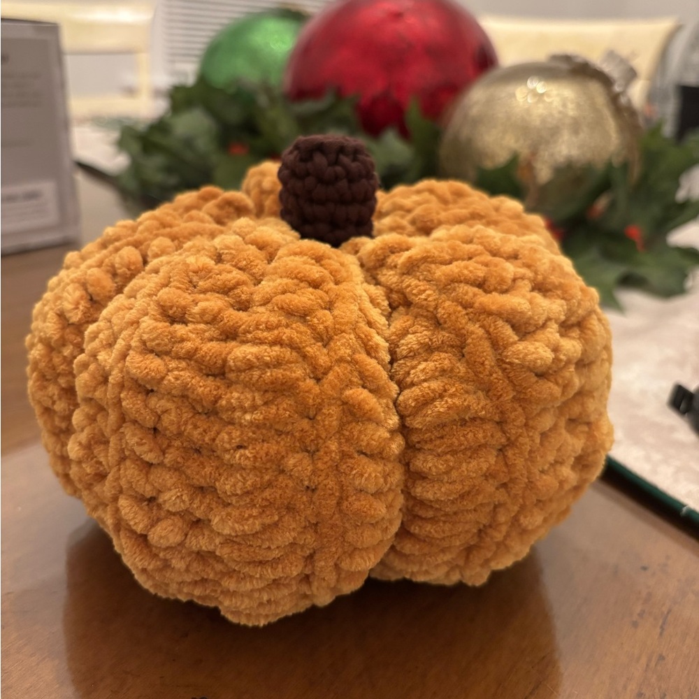 Plushie pumpkin